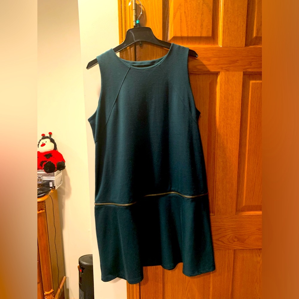 Women’s dress. Size XL